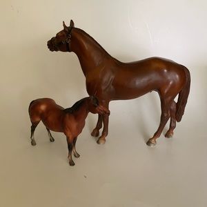 BREYER  Hoarse and Foal